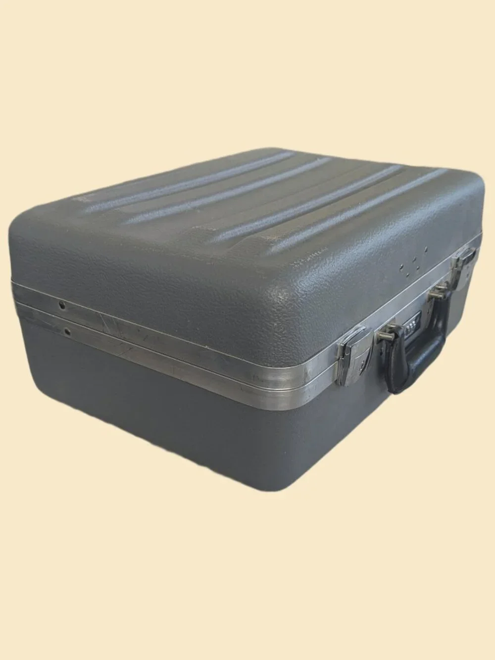 Vintage Hardshell - Combo Lock case - with inside padding